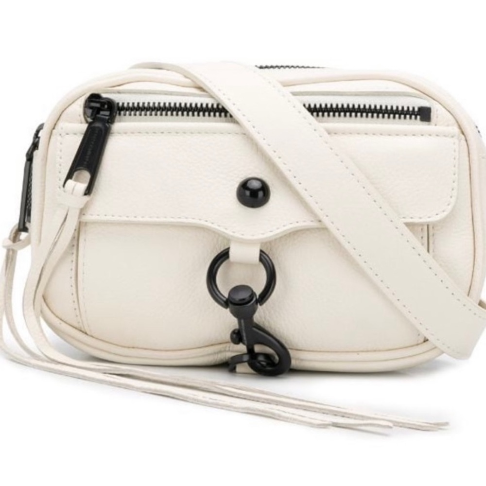 Blythe the belt bag with rare black hardware